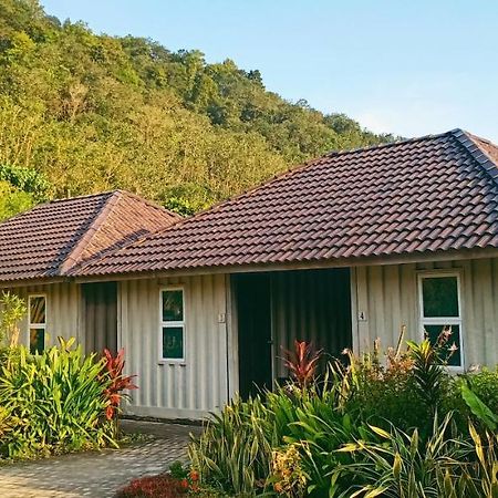 Appartamento Bambu Getaway Kuah Esterno foto